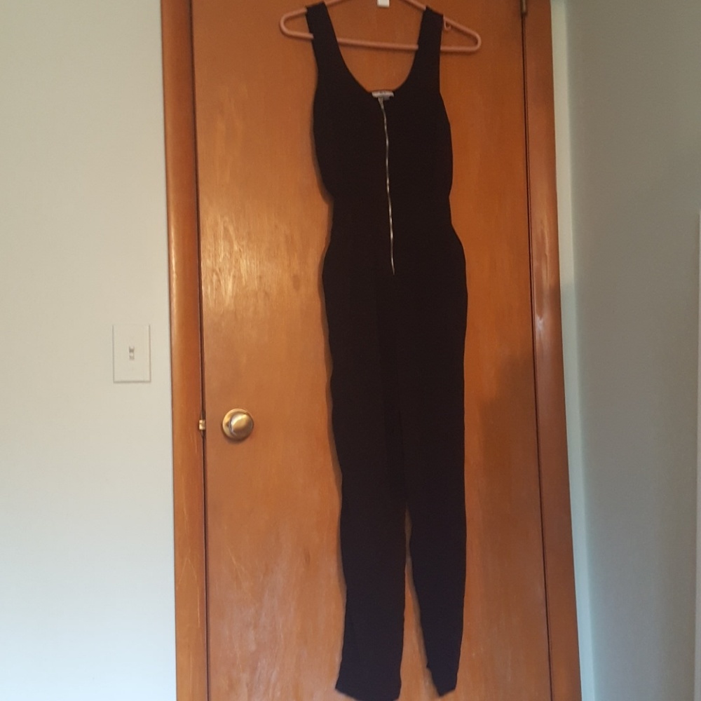 🖤Black jump suit🖤